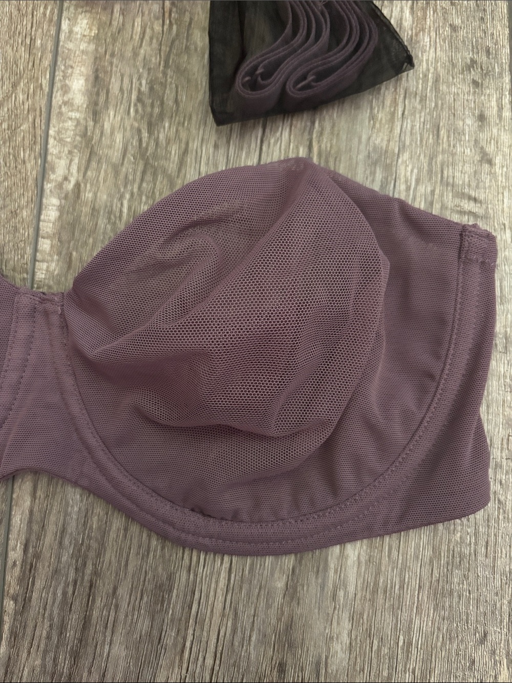 SKIMS STRAPLESS BRA - Picture 2 of 7